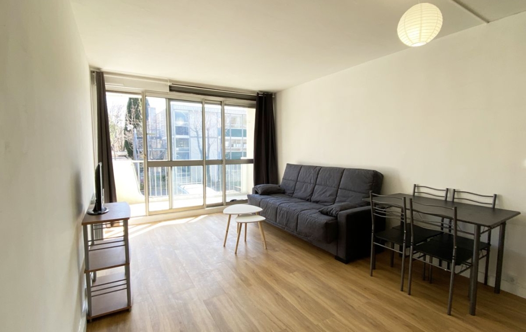 AZ FONCIER : Appartement | NIMES (30000) | 26 m2 | 450 € 