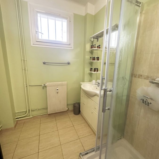  AZ FONCIER : Apartment | NIMES (30000) | 57 m2 | 750 € 