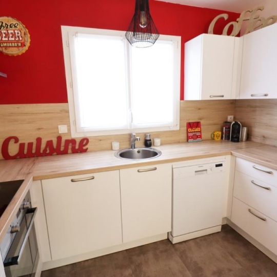  AZ FONCIER : House | NIMES (30000) | 70 m2 | 219 800 € 