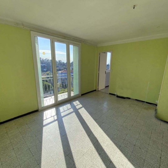  AZ FONCIER : Appartement | NIMES (30000) | 65 m2 | 99 800 € 