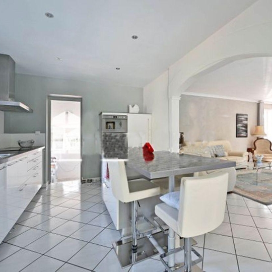  AZ FONCIER : Maison / Villa | NIMES (30000) | 142 m2 | 658 000 € 