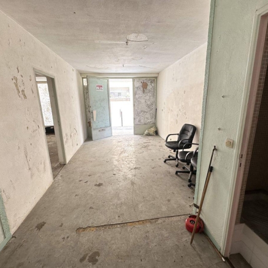  AZ FONCIER : Local / Bureau | NIMES (30000) | 39 m2 | 29 800 € 