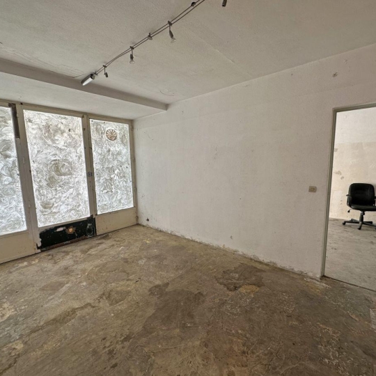  AZ FONCIER : Local / Bureau | NIMES (30000) | 39 m2 | 29 800 € 