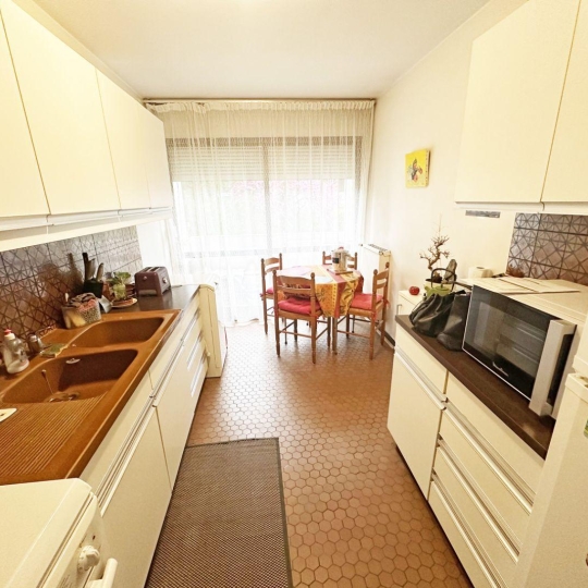  AZ FONCIER : Apartment | NIMES (30000) | 95 m2 | 104 990 € 