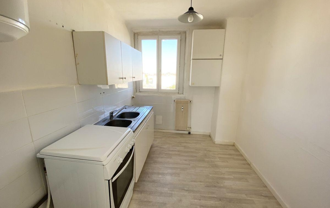 AZ FONCIER : Appartement | NIMES (30000) | 46 m2 | 560 € 