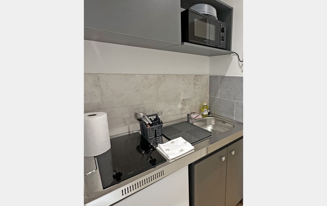 AZ FONCIER : Appartement | NIMES (30000) | 25 m2 | 510 € 
