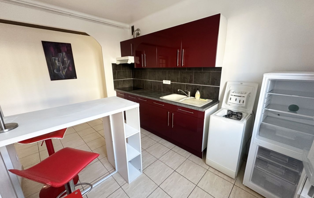 AZ FONCIER : Apartment | NIMES (30000) | 57 m2 | 750 € 