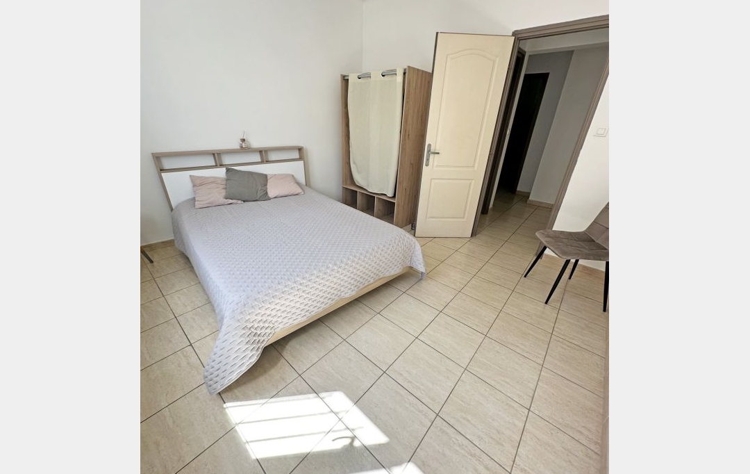 AZ FONCIER : Apartment | NIMES (30000) | 57 m2 | 750 € 
