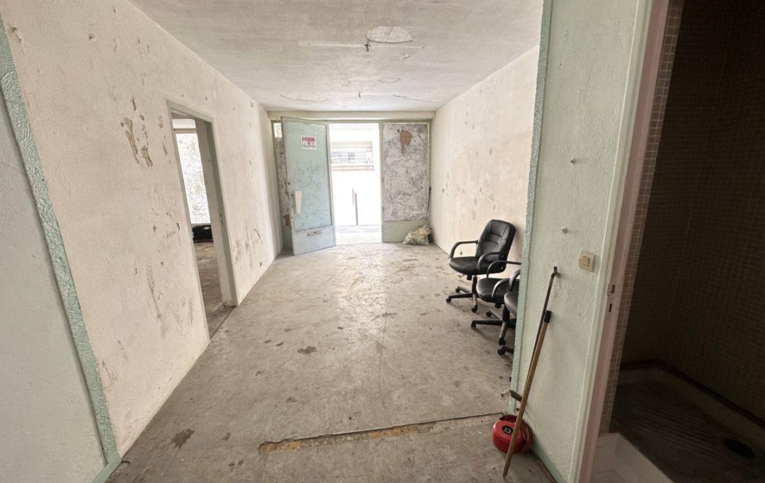 AZ FONCIER : Local / Bureau | NIMES (30000) | 39 m2 | 29 800 € 