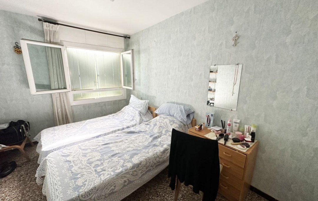 AZ FONCIER : Appartement | NIMES (30000) | 60 m2 | 79 800 € 