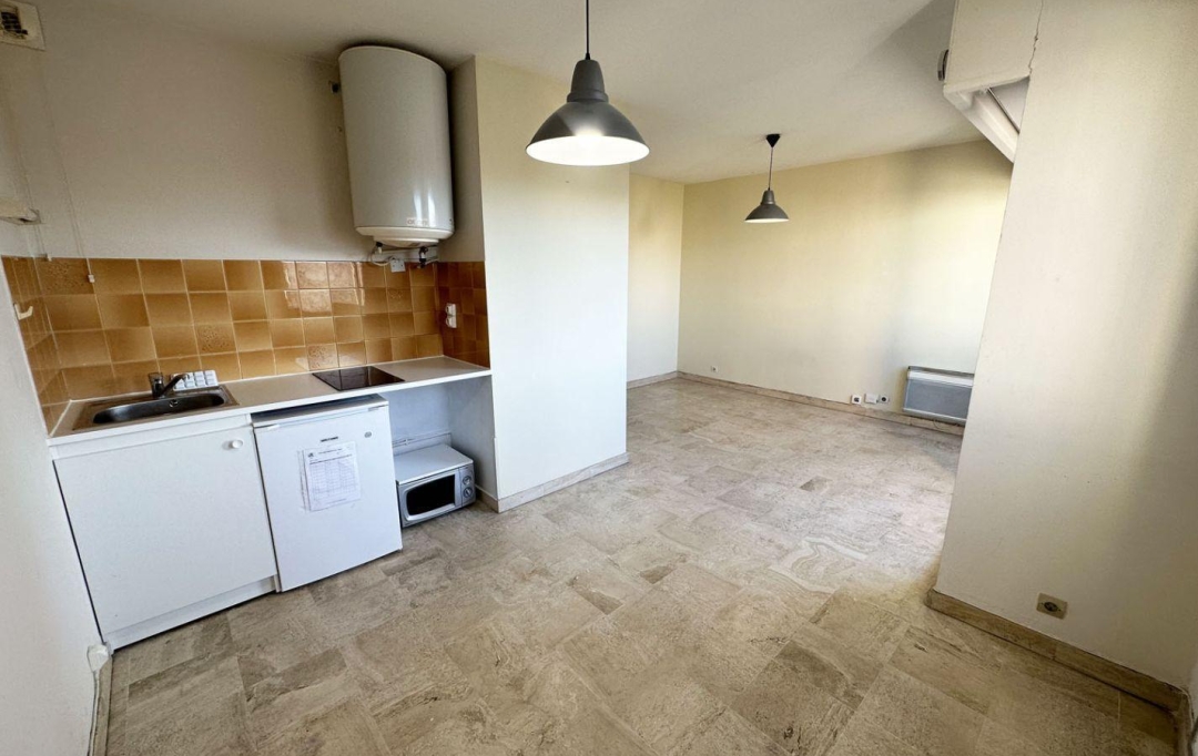 AZ FONCIER : Appartement | NIMES (30000) | 25 m2 | 73 800 € 