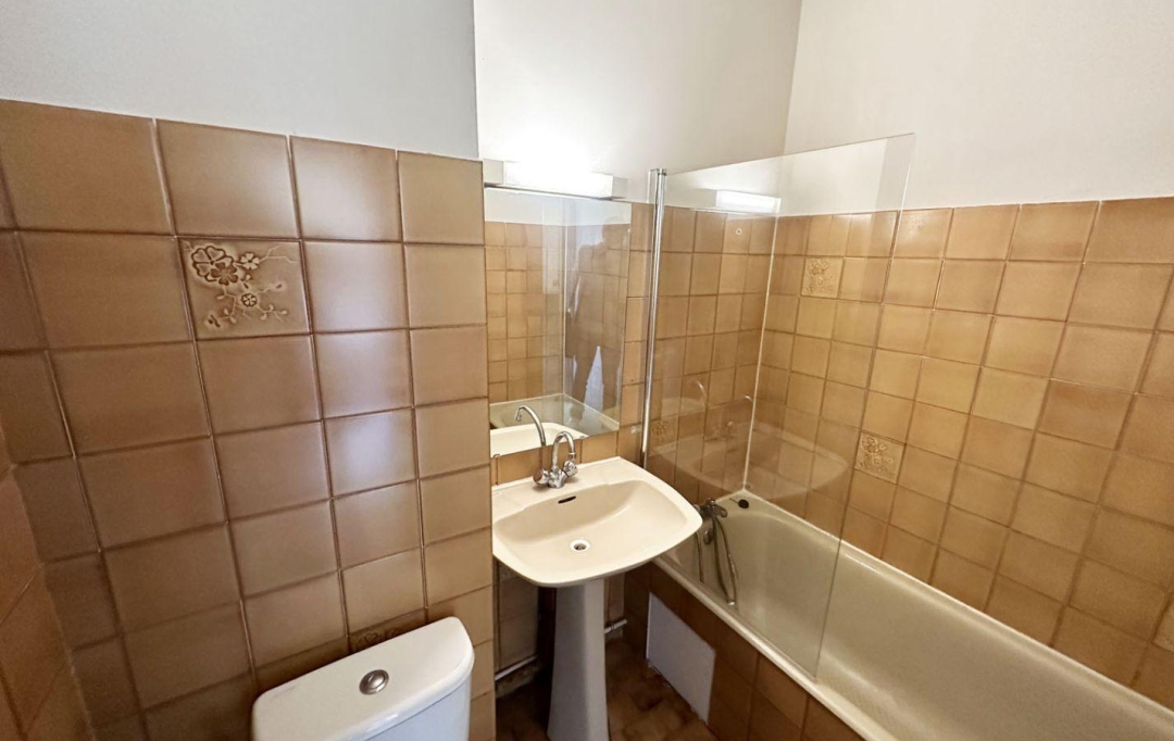 AZ FONCIER : Appartement | NIMES (30000) | 25 m2 | 73 800 € 