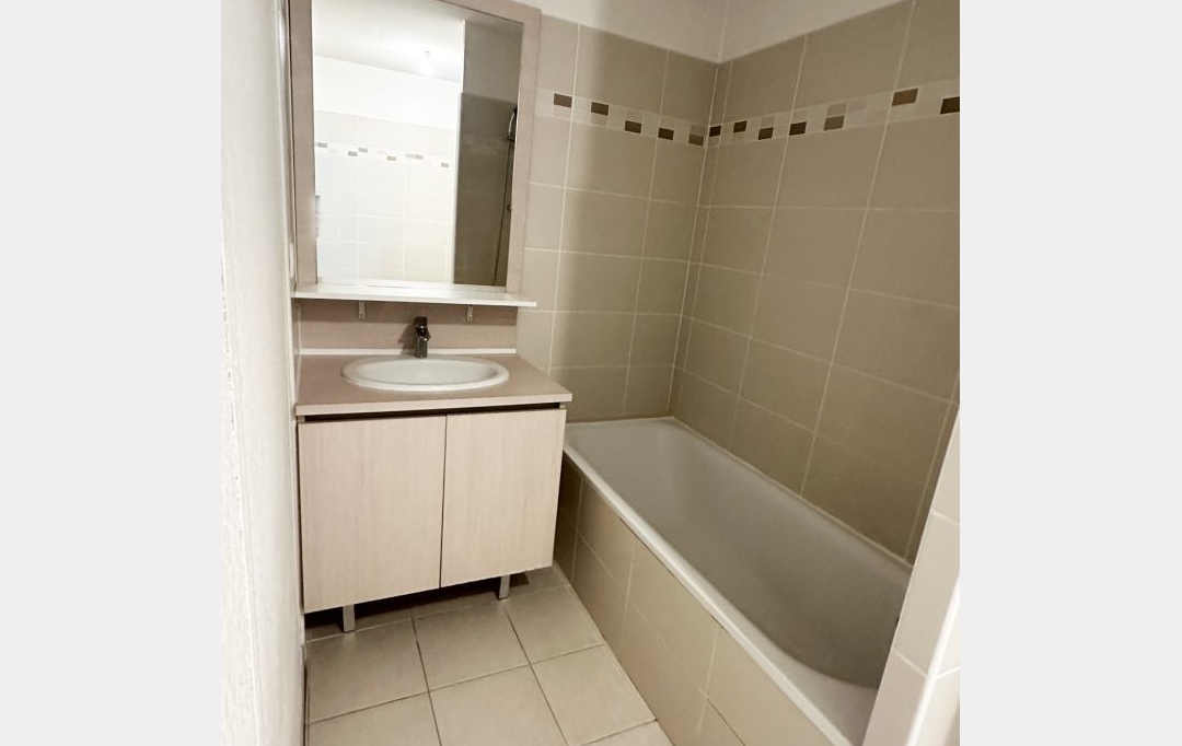 AZ FONCIER : Apartment | NIMES (30000) | 60 m2 | 136 000 € 
