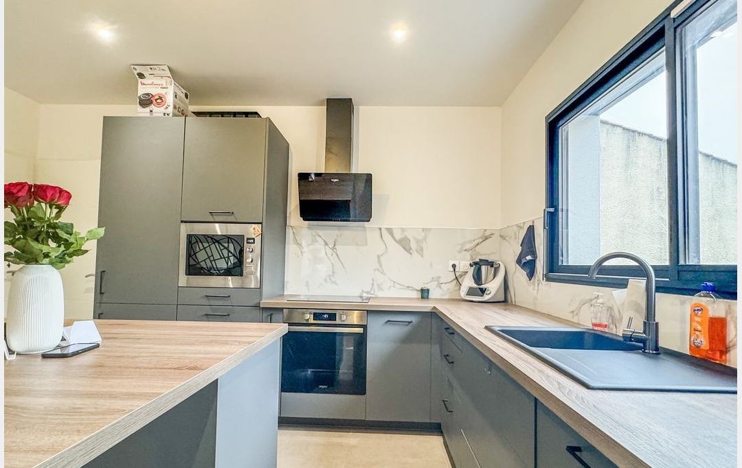 AZ FONCIER : Maison / Villa | NIMES (30000) | 105 m2 | 319 800 € 