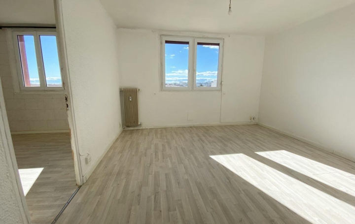 Appartement P2 NIMES 46 m2 560 € Appartement P2 NIMES 46 m2 560 €