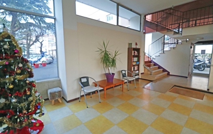 AZ FONCIER : Apartment | NIMES (30000) | 71 m2 | 179 000 € 