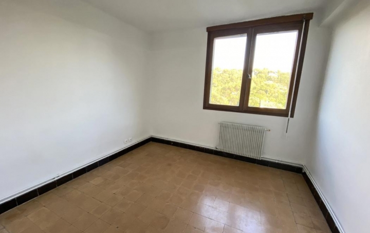 AZ FONCIER : Appartement | NIMES (30000) | 64 m2 | 79 990 € 