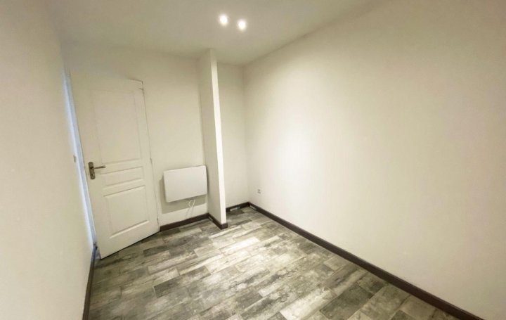 AZ FONCIER : Apartment | NIMES (30000) | 32 m2 | 79 900 € 