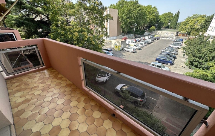 Appartement P3 NIMES 60 m2 79 800 € Appartement P3 NIMES 60 m2 79 800 €